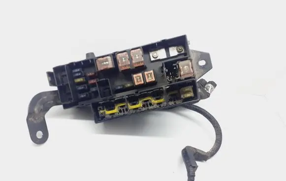 Subaru Outback Fuse module 82231AE000 012045