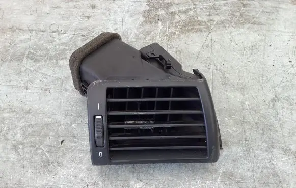 BMW 3 E46 Dash center air vent grill 64228361898 369801