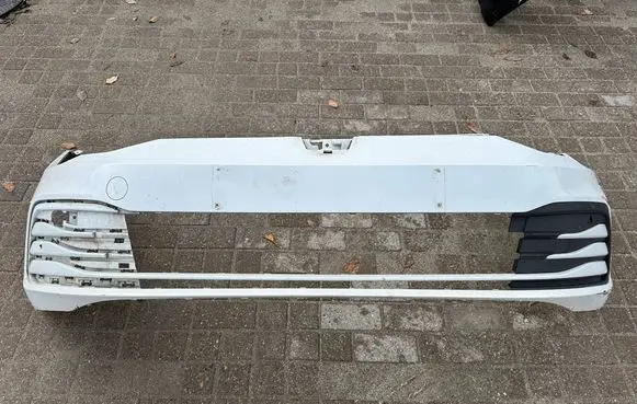 Volkswagen Golf VIII Front bumper 5h0807221h
