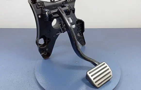 Porsche Cayenne (92A) Accelerator throttle pedal 7P0723031AK