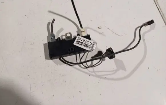 Antenna control unit