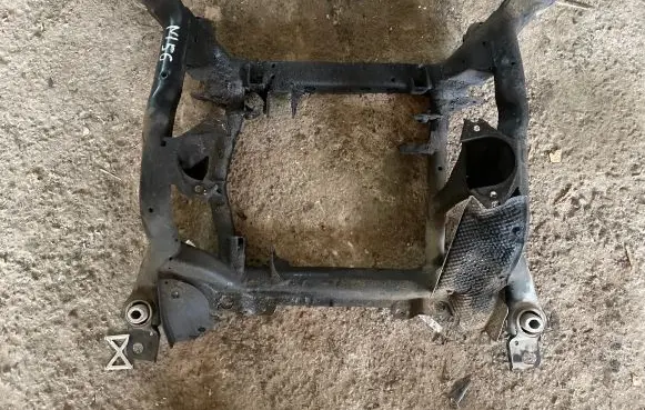 Mercedes-Benz ML W164 Front subframe