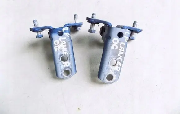 Mitsubishi Lancer Front door hinge set 