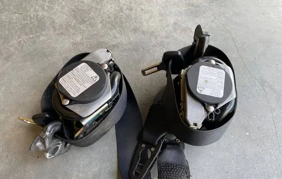 Porsche Cayenne (9PA) Rear seatbelt 809020 0008730 003889609