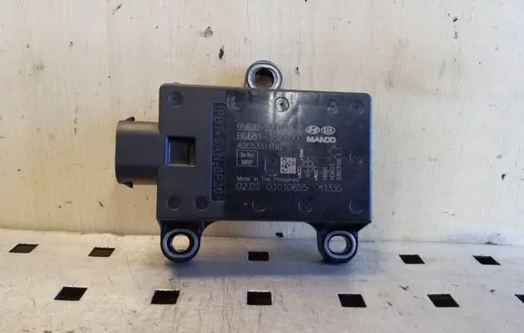 Hyundai ix35 ESP acceleration yaw rate sensor 956902P000