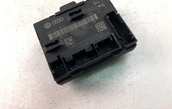 Audi A1 Other control units/modules 8X0959793F