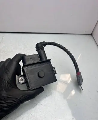 BMW 3 E90 E91 Glow plug pre-heat relay E2110022358 0006471485 0522120701