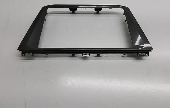 Volkswagen Tiguan Panel trim 5NN858069