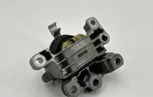 Volvo XC40 Engine mount bracket 31460251 183182209
