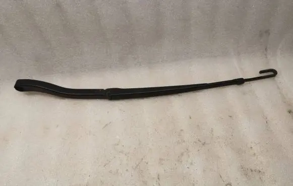 Audi A8 S8 D2 4D Front wiper blade arm 4D1955408K