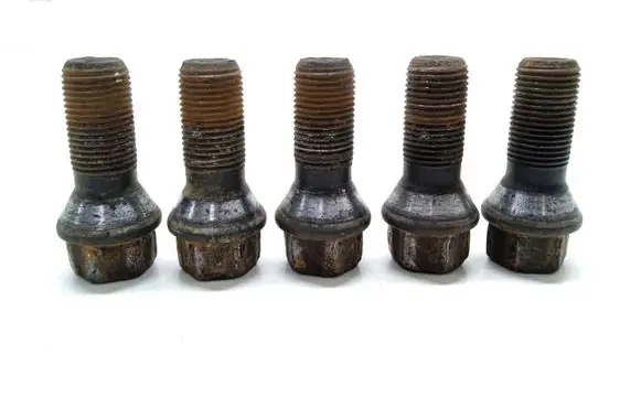 BMW 7 F01 F02 F03 F04 Nuts/bolts 