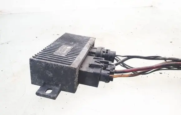 Renault Scenic I Glow plug pre-heat relay 7700111525