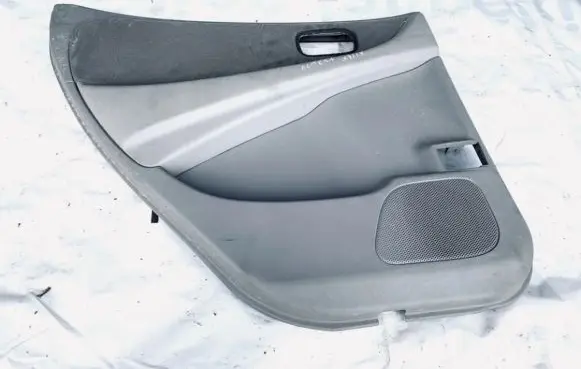 Nissan Almera Tino Rear door card panel trim 82901bu000