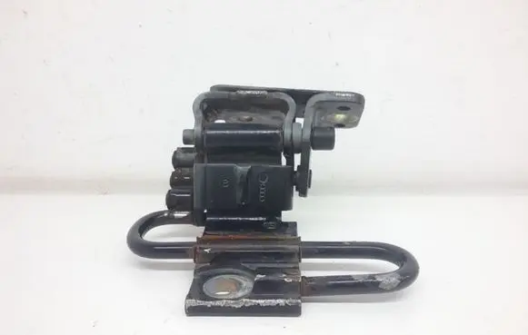 Front door lower hinge