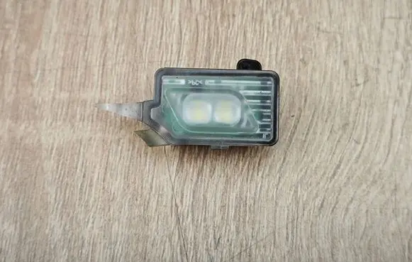 Audi A4 S4 B9 Front door handle light (exterior) 8W0947133