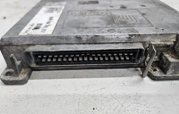 Renault Espace II Engine control unit/module S100807103 H0M7700742317