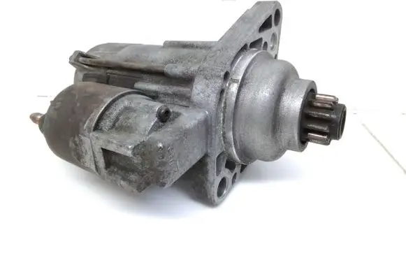 Skoda Fabia Mk2 (5J) Starter motor 02Z911023H