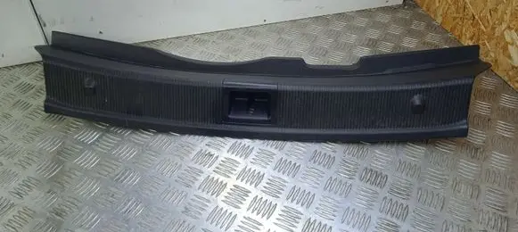 Mercedes-Benz C AMG W204 Trunk/boot sill cover protection A2046900825