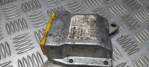 Renault Laguna II Airbag control unit/module 601958800 8200138952