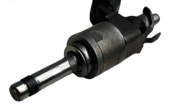 Mazda CX-5 II Fuel injector
