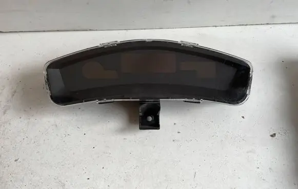 Nissan Leaf I (ZE0) Speedometer (instrument cluster) VP3EM1B