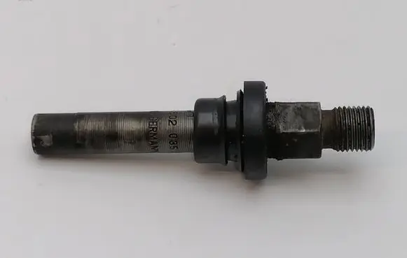 Mercedes-Benz 380 560SEC C126 Fuel injector 0437502035 014