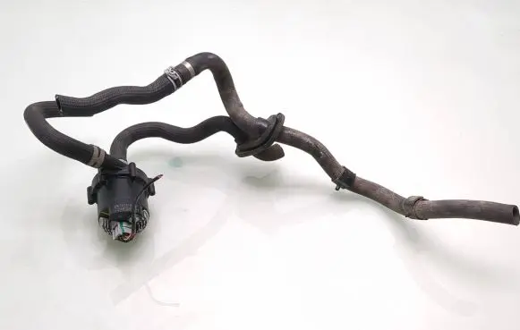 Tesla Model S Electric auxiliary coolant/water pump 106747300F