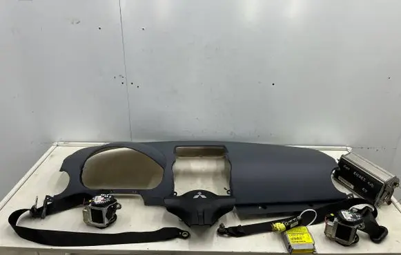 Mitsubishi Colt Dashboard