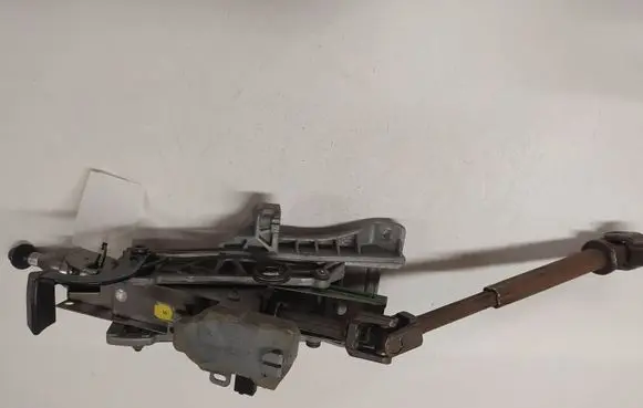 Volvo V50 Steering wheel axle 30680132 30741158