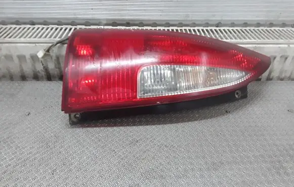 Mazda Premacy Rear/tail lights 22061908