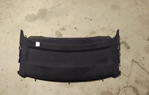 Parcel shelf