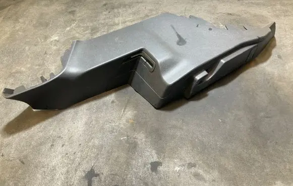 Land Rover Evoque II Parcel shelf load cover mount bracket K8D231012AD 02201024 1410201137