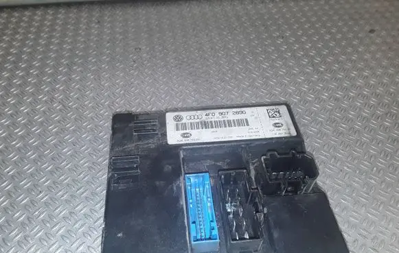 Audi A6 S6 C6 4F Comfort/convenience module 4F0907289G