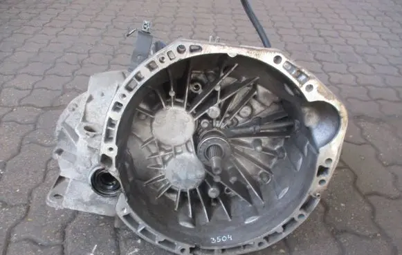Renault Espace IV Manual 6 speed gearbox PK4005 8200726841 M9R740