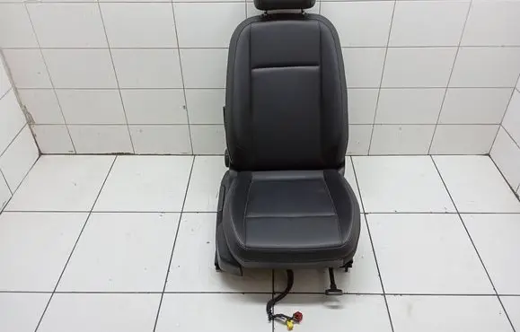 Volkswagen PASSAT B8 Front passenger seat 5Q4881106M 3g0963557