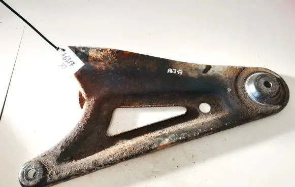 Opel Vectra C Engine mounting bracket