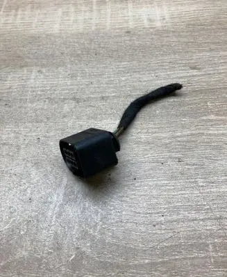 BMW 3 E90 E91 Plug wire 7526880