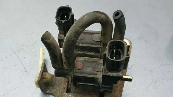 Mazda 323 F Vacuum valve k5t44091 k5t44090