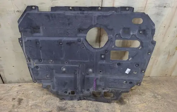 Toyota Prius (XW30) Engine splash shield/under tray 5141012105