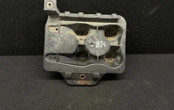 Battery tray