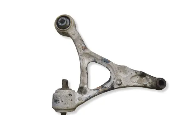 Volvo XC90 Front lower control arm/wishbone 