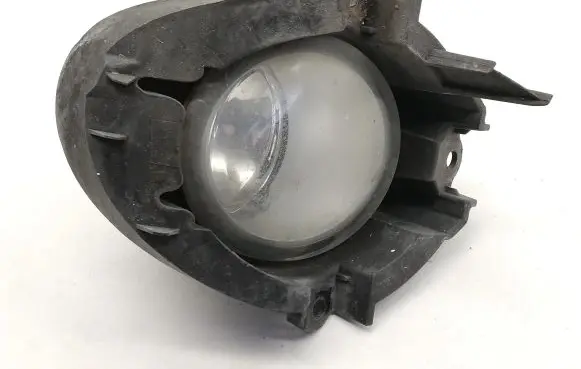 Toyota Avensis T270 Front fog light 89210657