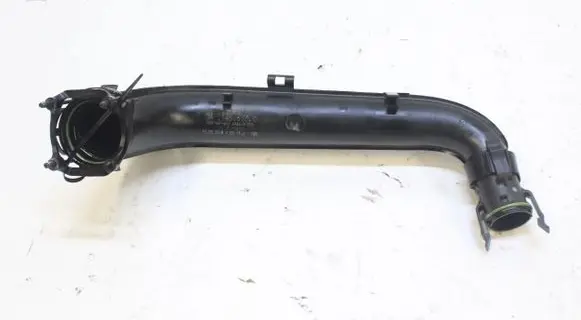 Seat Leon (5F) Intercooler hose/pipe 04E145673C