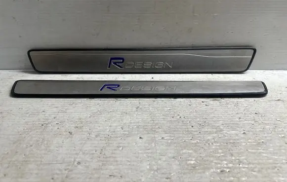 Volvo XC60 Front sill trim cover 31391248
