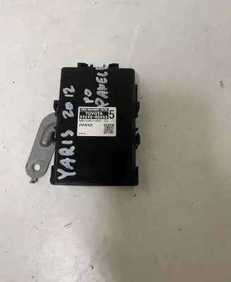 Toyota Yaris Other control units/modules 896900D050