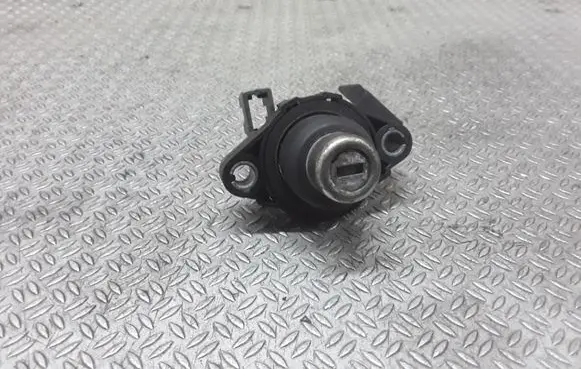 BMW 7 E65 E66 Tailgate exterior lock 