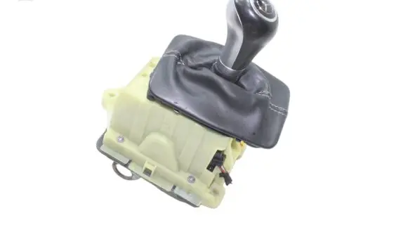 Mercedes-Benz C W204 Gear shifter/selector A2042677524
