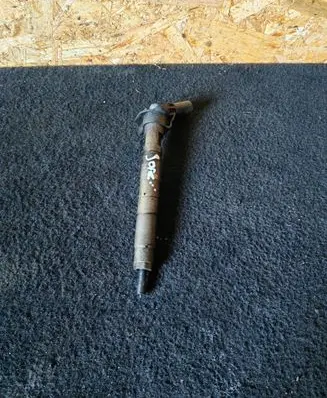 KIA Sorento Fuel injector 0445116018