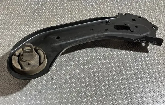 KIA Optima Rear suspension control arm 55281A8300