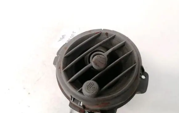Chrysler PT Cruiser Dash center air vent grill 5297989 5816907